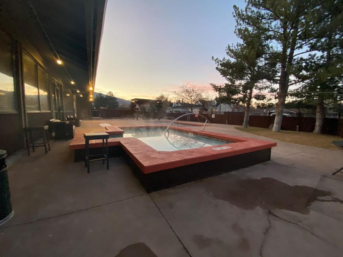 Mid-Century Gem W/King Aparthotel Park City Kültér fotó